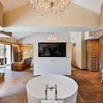 Le Hameau Des Pesquiers & Spa, Curio Collection By Hilton 5* イエール