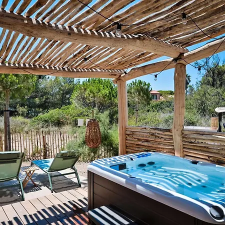 Le Hameau Des Pesquiers & Spa, Curio Collection By Hilton ホテル イエール