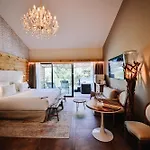 Hotel Le Hameau Des Pesquiers & Spa, Curio Collection By Hilton
