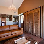 Le Hameau Des Pesquiers & Spa, Curio Collection By Hilton Hotel