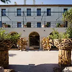 Le Hameau Des Pesquiers & Spa, Curio Collection By Hilton Отель