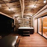 Le Hameau Des Pesquiers & Spa, Curio Collection By Hilton Hotel
