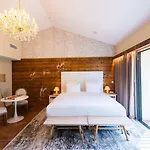 Le Hameau Des Pesquiers & Spa, Curio Collection By Hilton
