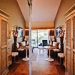 Hotell Le Hameau Des Pesquiers & Spa, Curio Collection By Hilton