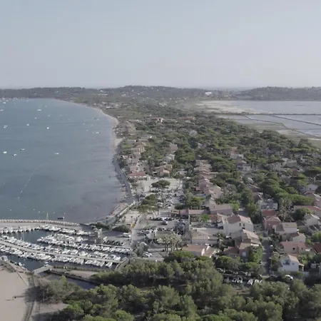 Le Hameau Des Pesquiers Ecolodge&spa, Curio Collection By Hilton Hotel 5*