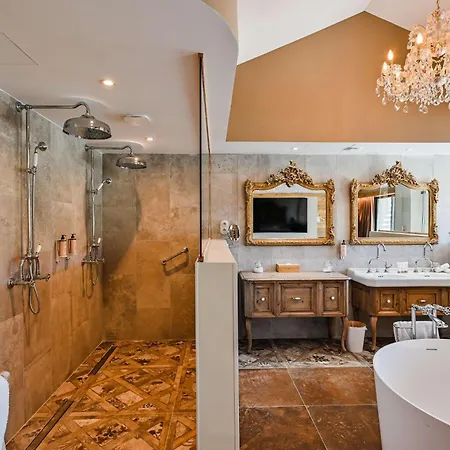 Le Hameau Des Pesquiers & Spa, Curio Collection By Hilton