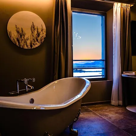 Le Hameau Des Pesquiers & Spa, Curio Collection By Hilton Hotel 5*