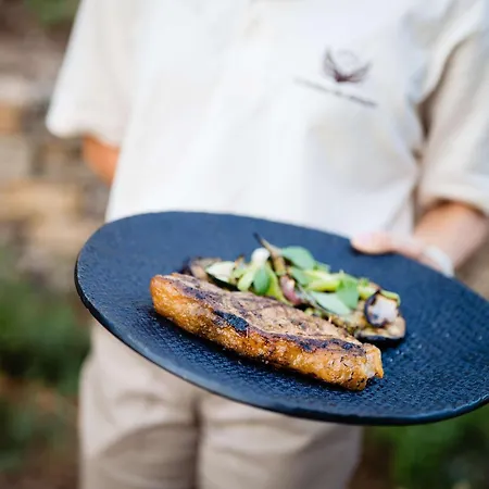 Hotel Le Hameau Des Pesquiers & Spa, Curio Collection By Hilton Hyeres
