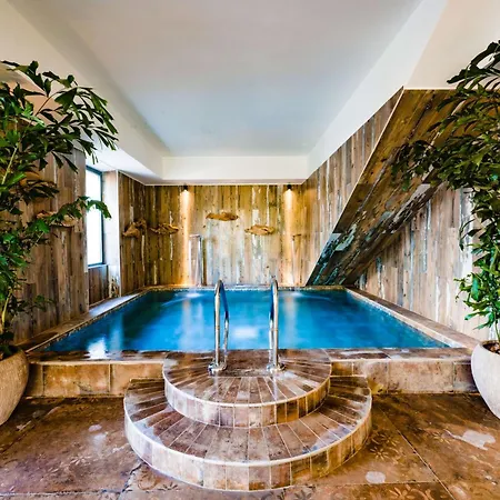 Hotell Le Hameau Des Pesquiers & Spa, Curio Collection By Hilton 5*