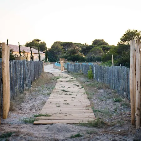 Hotell Le Hameau Des Pesquiers & Spa, Curio Collection By Hilton