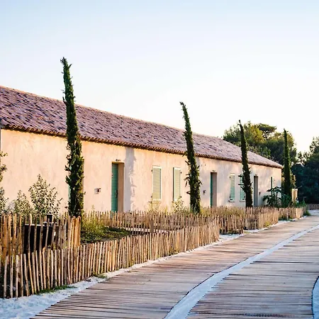 Le Hameau Des Pesquiers & Spa, Curio Collection By Hilton