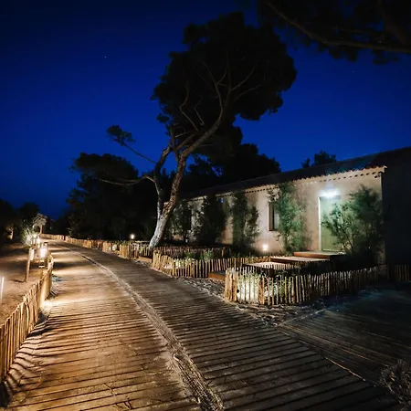 Le Hameau Des Pesquiers Ecolodge&spa, Curio Collection By Hilton 5*