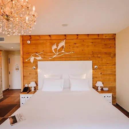 Le Hameau Des Pesquiers & Spa, Curio Collection By Hilton