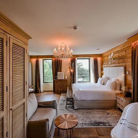 Le Hameau Des Pesquiers & Spa, Curio Collection By Hilton ホテル イエール