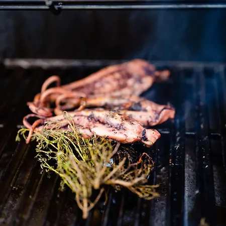 Le Hameau Des Pesquiers Ecolodge&spa, Curio Collection By Hilton Hotel Hyères