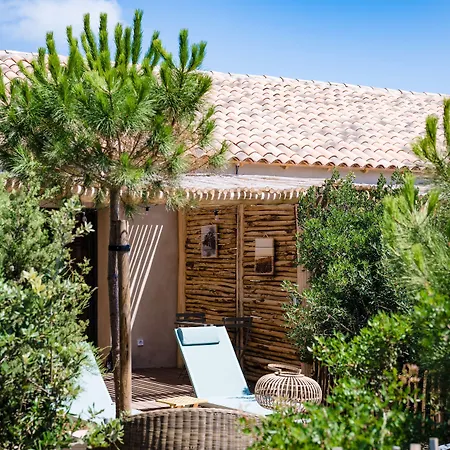 酒店 Le Hameau Des Pesquiers & Spa, Curio Collection By Hilton 耶尔