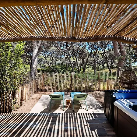 Hotel Le Hameau Des Pesquiers Ecolodge&spa, Curio Collection By Hilton Hyères