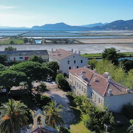 Otel Le Hameau Des Pesquiers & Spa, Curio Collection By Hilton