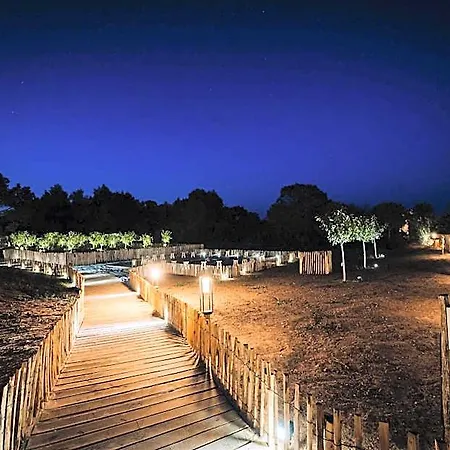 Le Hameau Des Pesquiers & Spa, Curio Collection By Hilton 5*