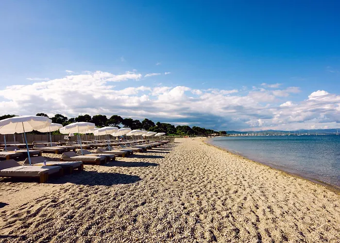 Le Hameau Des Pesquiers & Spa, Curio Collection By Hilton Hotel Hyeres