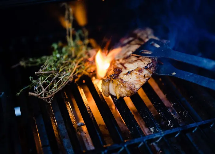 Le Hameau Des Pesquiers & Spa, Curio Collection By Hilton