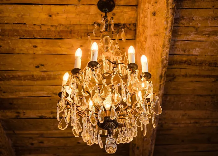 Le Hameau Des Pesquiers & Spa, Curio Collection By Hilton Готель 5*