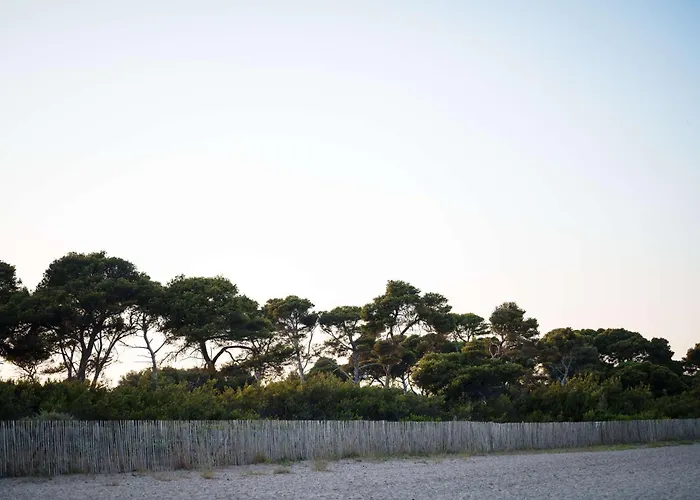 Le Hameau Des Pesquiers & Spa, Curio Collection By Hilton Hotel Hyeres