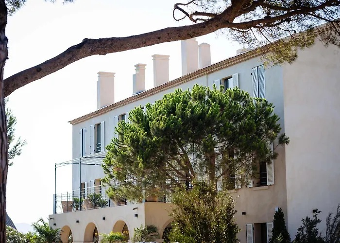 Le Hameau Des Pesquiers & Spa, Curio Collection By Hilton Hotel Hyeres