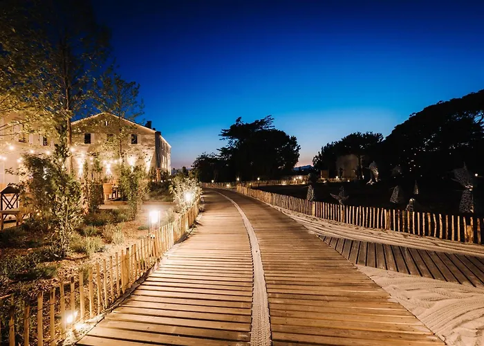 Le Hameau Des Pesquiers & Spa, Curio Collection By Hilton