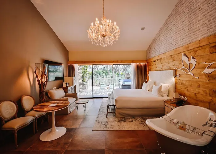 Hotel Le Hameau Des Pesquiers & Spa, Curio Collection By Hilton